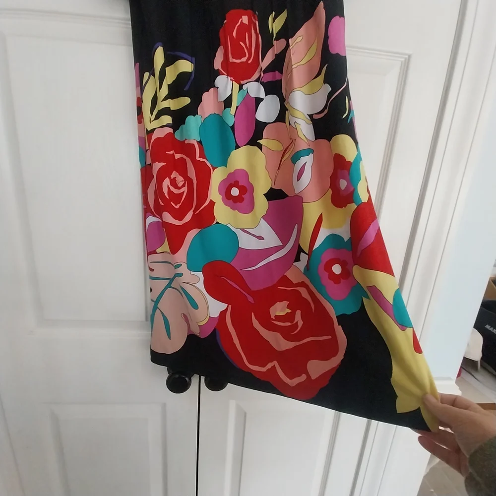 Black Floral Square-Neck Women’s Dress Pintuck - Picture 5 of 5